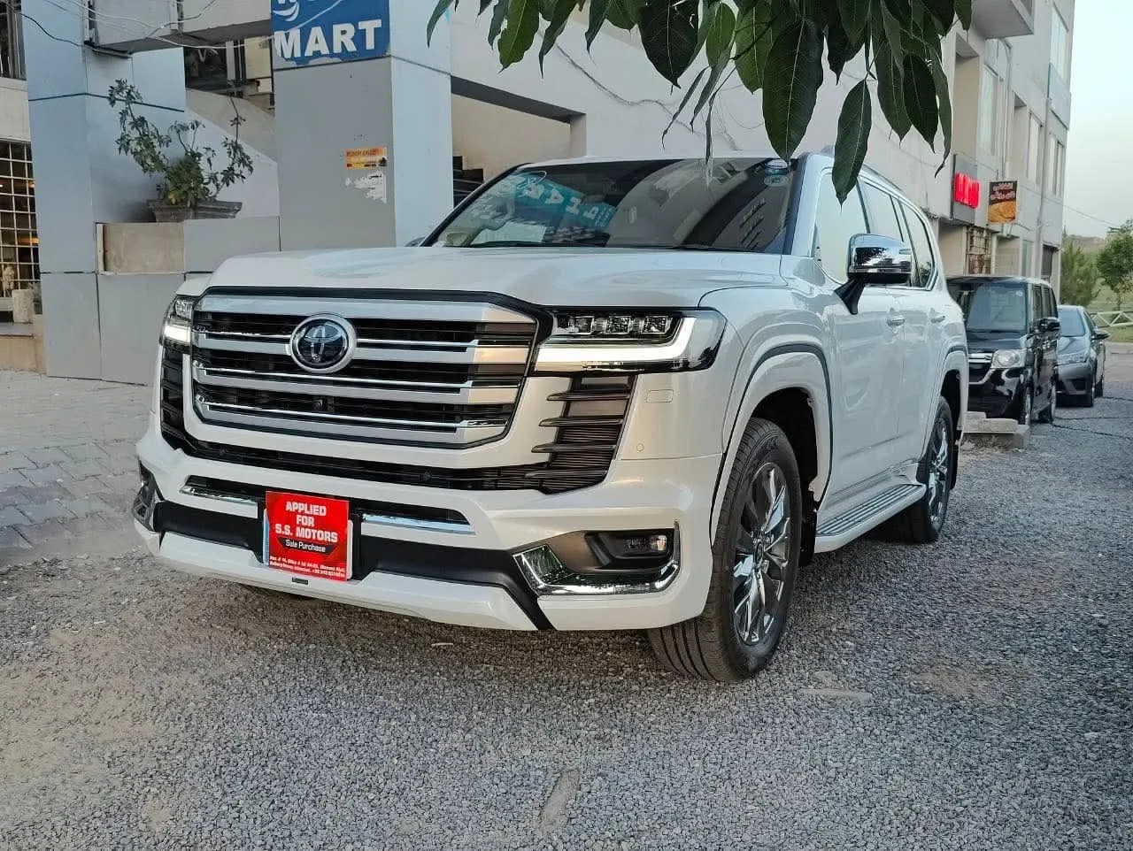 LAND CRUISER ZX